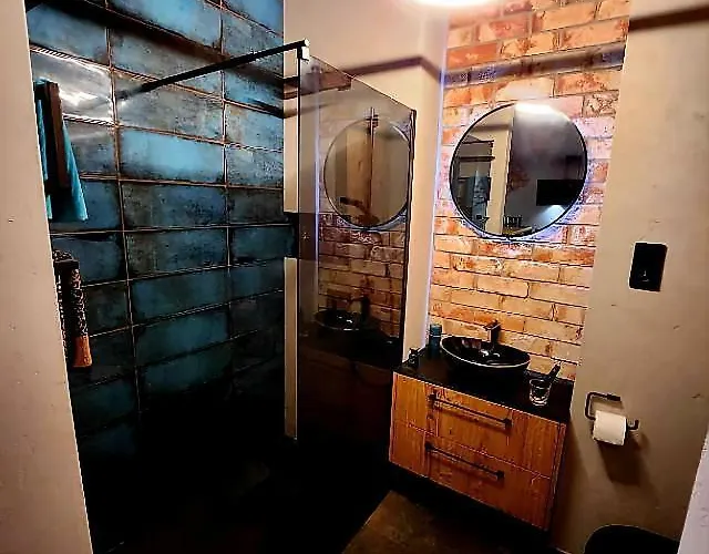 Luxury River Side Apartament, Free Parking Apartment *