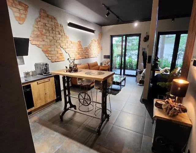 Luxury River Side Apartament, Free Parking Apartment *